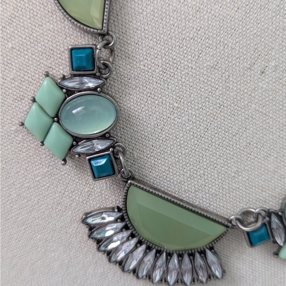 RARE Lia Sophia Glacial Blue and Silver, Crystal Rhinestone Collar Bib Necklace - Picture 5 of 12